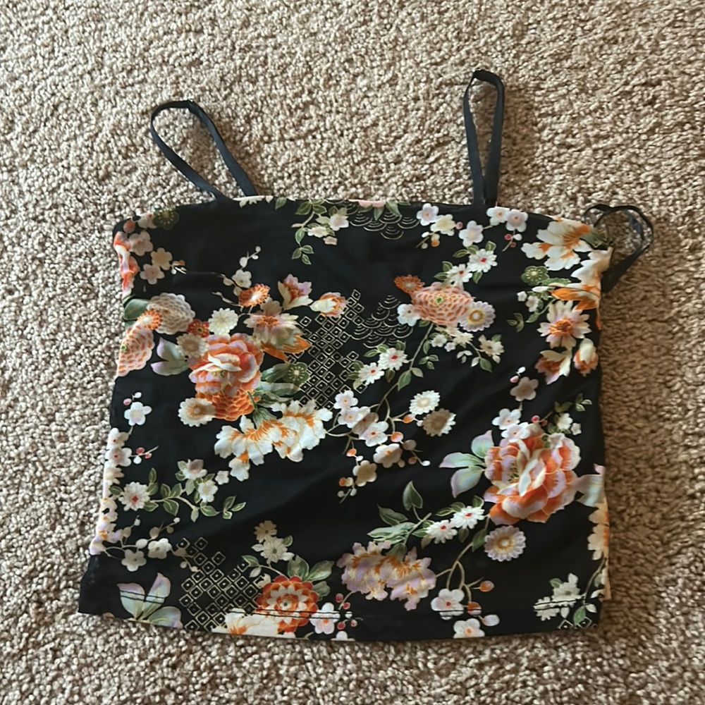 Spaghetti strap floral crop top from forever 21
